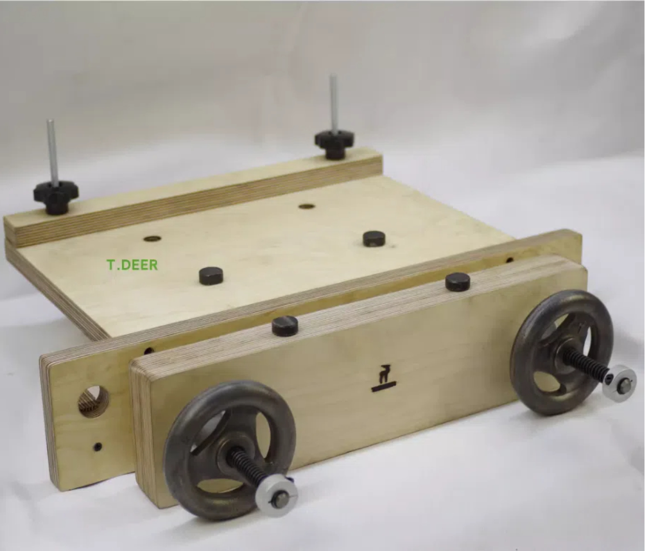 Kompletny przenośny mini stół  – Woodworking Vise recenzja i cena